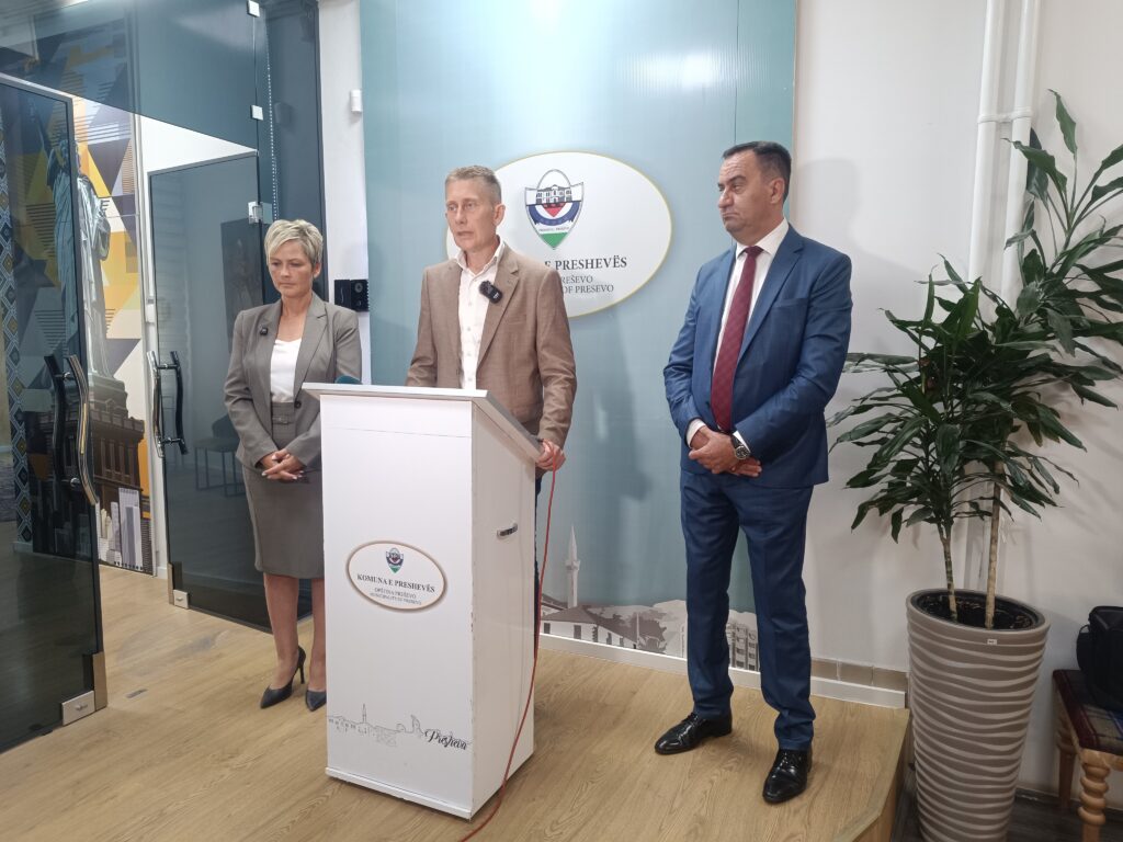 Др Мартиновић имао конструктиван разговор са председницом општине Прешево